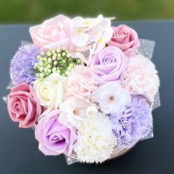 Boîte florale élégance pastel – Fleurs éternelles en savon