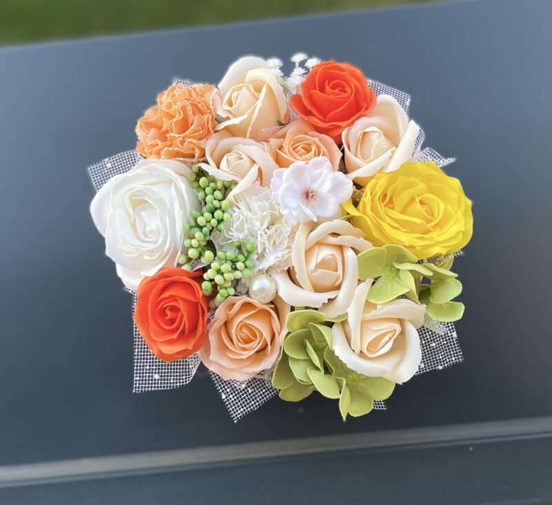 Boîte florale Éclat d’Été – Fleurs en savon – Image 2