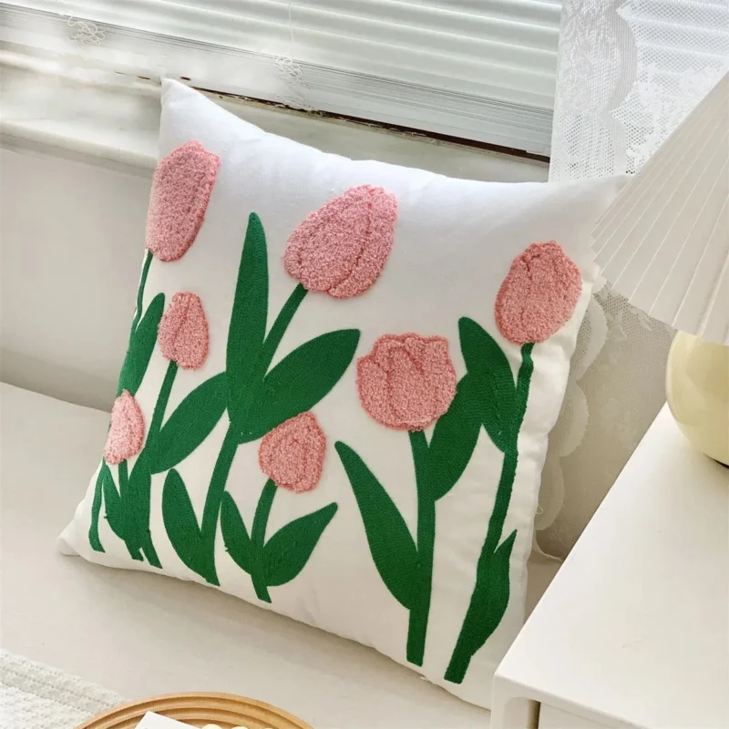 Housse de coussin brodée – Fleurs de Jardin – Image 12