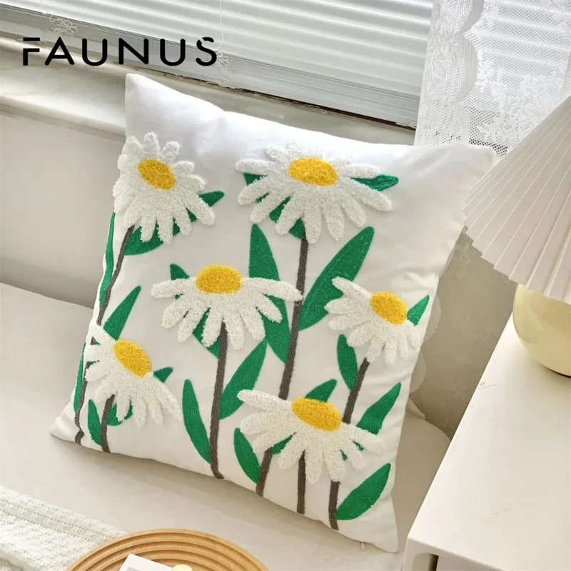 Housse de coussin brodée – Fleurs de Jardin – Image 9